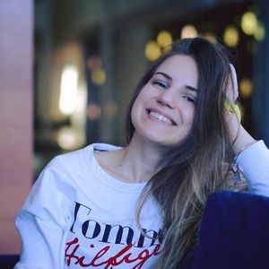 Meet your Posher, Lena